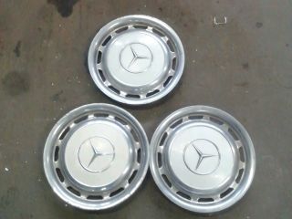 bontott MERCEDES-BENZ E-CLASS Dísztárcsa Szett