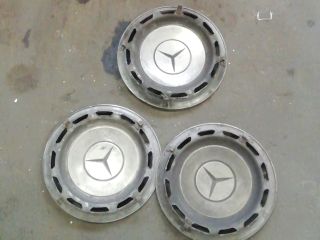 bontott MERCEDES-BENZ E-CLASS Dísztárcsa Szett