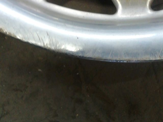 bontott MERCEDES-BENZ E-CLASS Dísztárcsa Szett