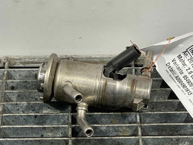 bontott MERCEDES-BENZ E-CLASS Porlasztó (1 db)