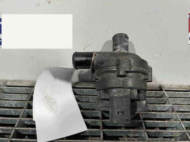 bontott MERCEDES-BENZ E-CLASS Vízpumpa