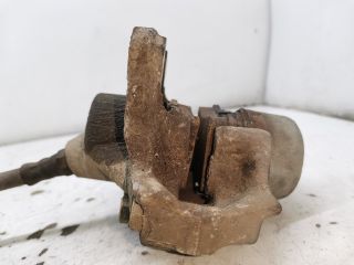 bontott MERCEDES-BENZ E-CLASS Bal hátsó Féknyereg Munkahengerrel