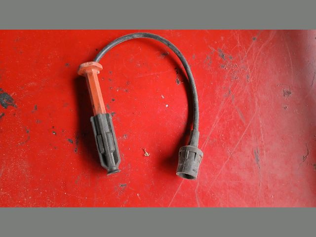 bontott MERCEDES-BENZ E-CLASS Gyújtáselosztó és Gyertya Kábel