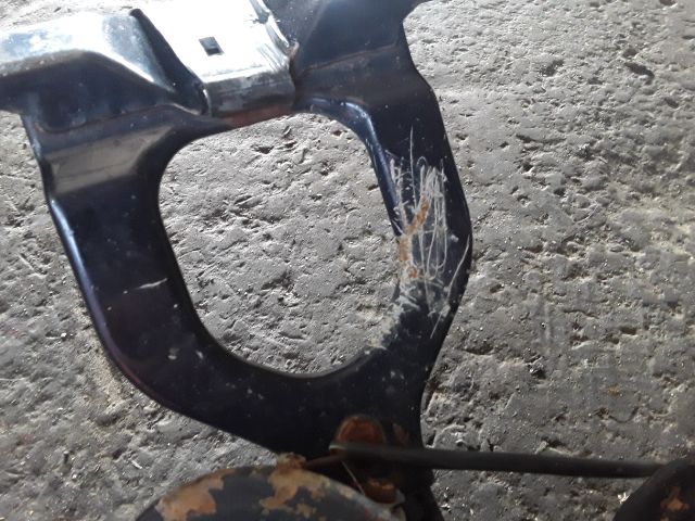 bontott MERCEDES-BENZ E-CLASS Homlokfal (Üres lemez)