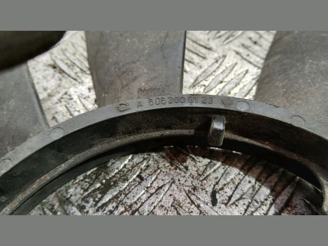 bontott MERCEDES-BENZ E-CLASS Hűtőventilátor Lapát