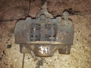 bontott MERCEDES-BENZ E-CLASS Jobb hátsó Féknyereg Munkahengerrel