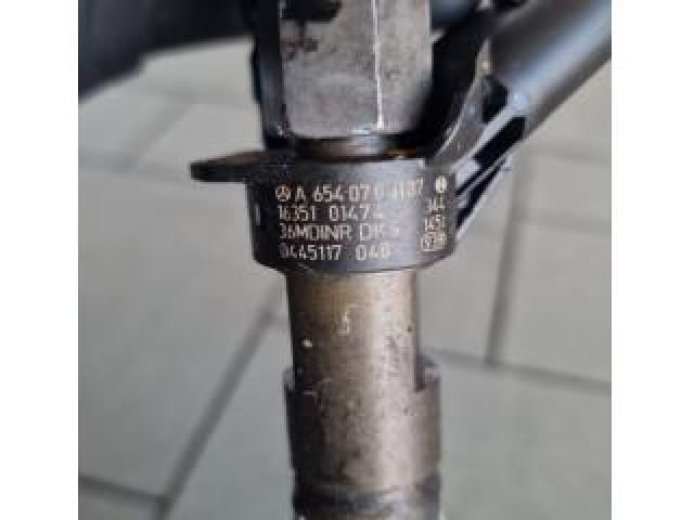 bontott MERCEDES-BENZ E-CLASS Porlasztó (1 db)