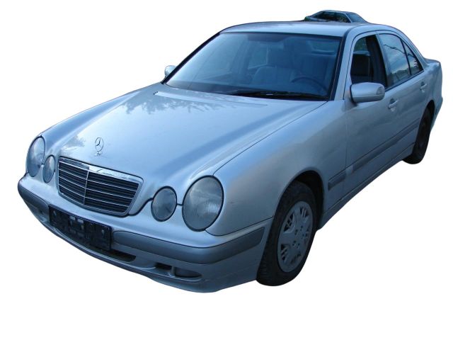 bontott MERCEDES-BENZ E-CLASS Klímahűtő Radiátor