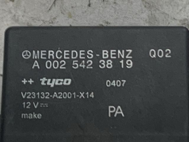 bontott MERCEDES-BENZ E-CLASS Akkumulátor Relé