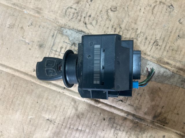 bontott MERCEDES-BENZ E-CLASS Gyújtáskapcsoló Házzal