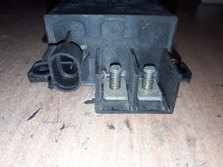 bontott MERCEDES-BENZ E-CLASS Akkumulátor Relé