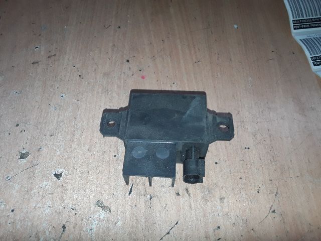 bontott MERCEDES-BENZ E-CLASS Akkumulátor Relé