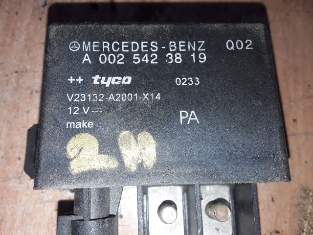 bontott MERCEDES-BENZ E-CLASS Akkumulátor Relé