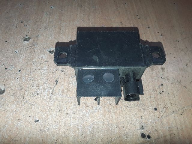 bontott MERCEDES-BENZ E-CLASS Akkumulátor Relé