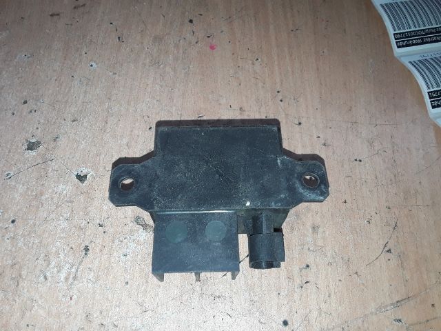 bontott MERCEDES-BENZ E-CLASS Akkumulátor Relé