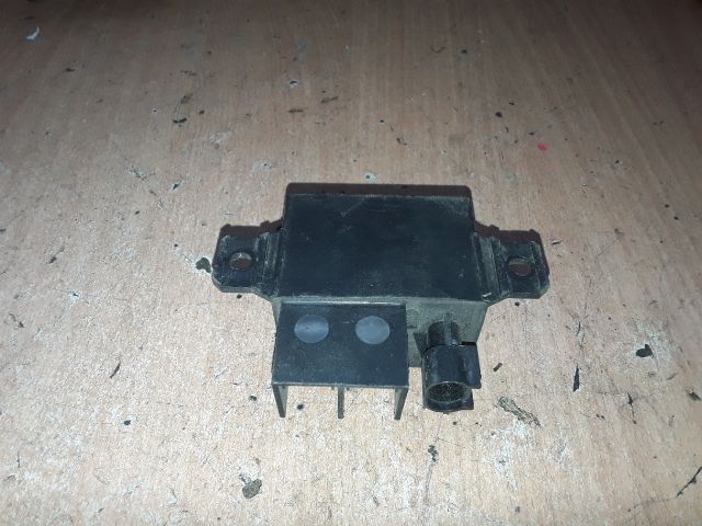 bontott MERCEDES-BENZ E-CLASS Akkumulátor Relé