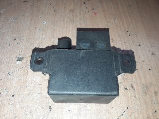 bontott MERCEDES-BENZ E-CLASS Akkumulátor Relé