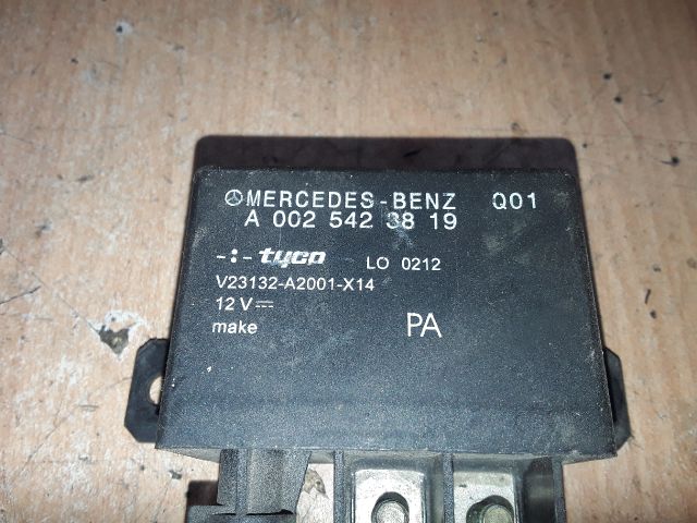 bontott MERCEDES-BENZ E-CLASS Akkumulátor Relé