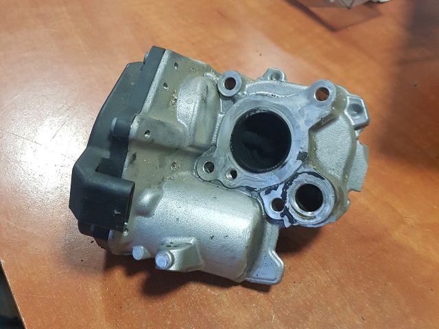 bontott MERCEDES-BENZ E-CLASS EGR / AGR Szelep