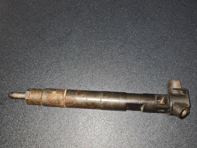 bontott MERCEDES-BENZ E-CLASS Porlasztó (1 db)