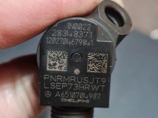 bontott MERCEDES-BENZ E-CLASS Porlasztó (1 db)