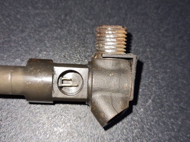 bontott MERCEDES-BENZ E-CLASS Porlasztó (1 db)