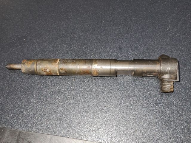 bontott MERCEDES-BENZ E-CLASS Porlasztó (1 db)