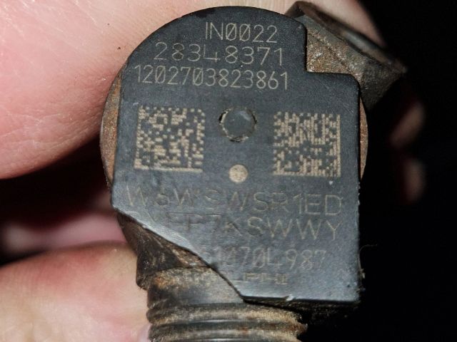 bontott MERCEDES-BENZ E-CLASS Porlasztó (1 db)