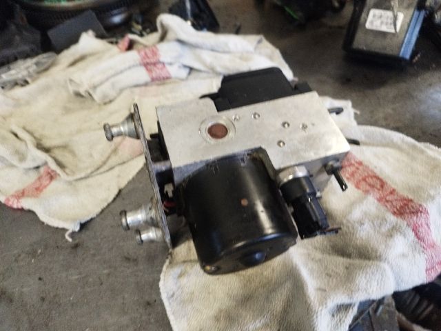 bontott MERCEDES-BENZ E-CLASS ABS Kocka