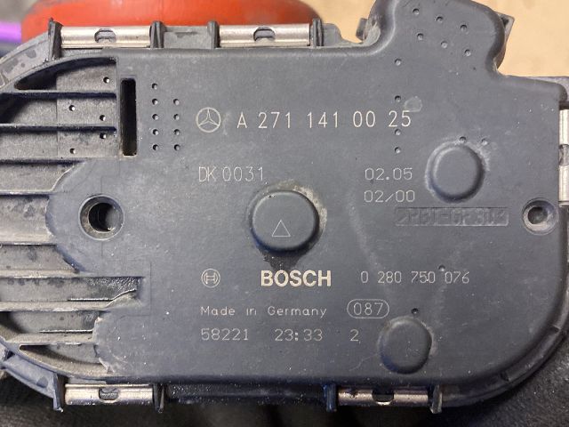 bontott MERCEDES-BENZ E-CLASS Fojtószelep (Elektromos)