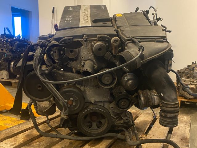 bontott MERCEDES-BENZ E-CLASS Komplett Motor (Segédberendezésekkel)