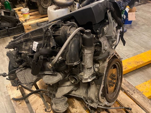 bontott MERCEDES-BENZ E-CLASS Komplett Motor (Segédberendezésekkel)