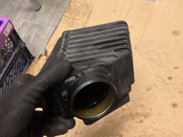 bontott MERCEDES-BENZ E-CLASS Légszűrő Ház