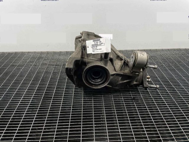 bontott MERCEDES-BENZ E-CLASS Differenciálmű Tartó Bak