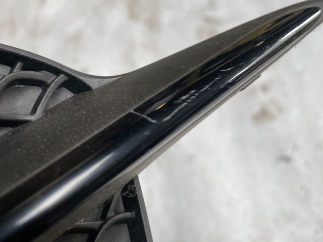 bontott MERCEDES-BENZ E-CLASS Jobb Ködlámpa Rács