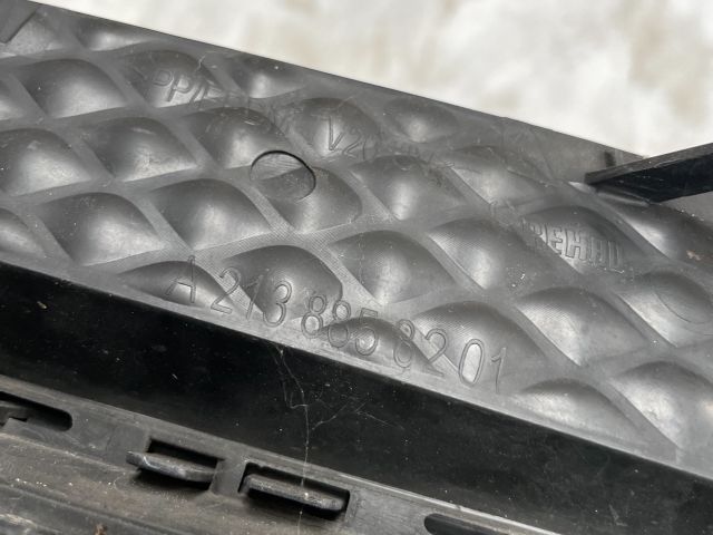 bontott MERCEDES-BENZ E-CLASS Jobb Ködlámpa Rács