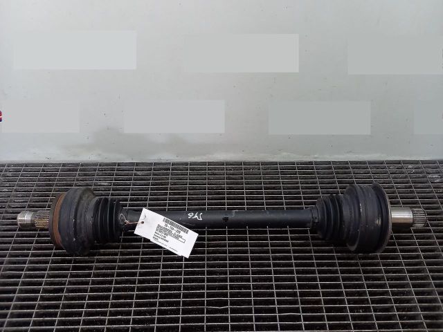 bontott MERCEDES-BENZ E-CLASS Bal hátsó Féltengely