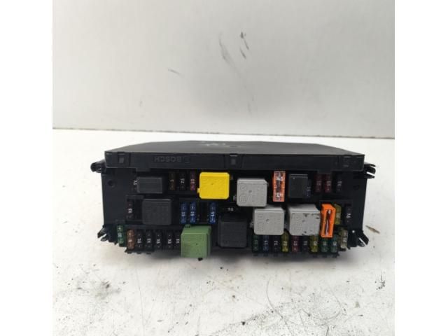 bontott MERCEDES-BENZ E-CLASS Biztosítéktábla Motortér