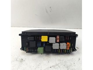 bontott MERCEDES-BENZ E-CLASS Biztosítéktábla Motortér