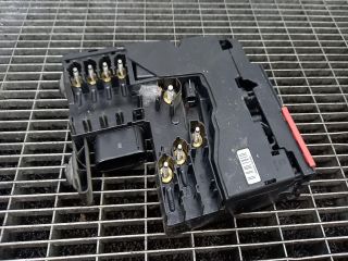 bontott MERCEDES-BENZ E-CLASS Biztosítéktábla Motortér