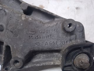 bontott MERCEDES-BENZ E-CLASS Generátor Tartó Bak