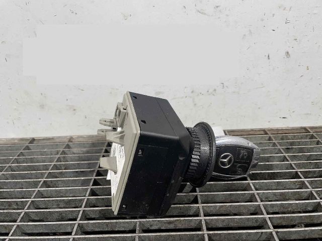 bontott MERCEDES-BENZ E-CLASS Gyújtáskapcsoló