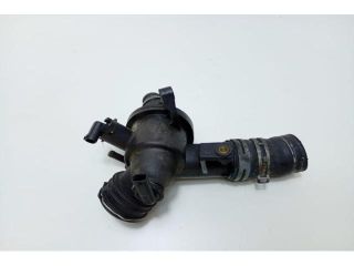 bontott MERCEDES-BENZ E-CLASS Hengerfej Vízkivezető