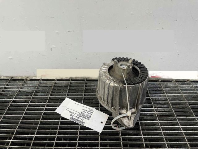 bontott MERCEDES-BENZ E-CLASS Motor Tartó Bak (Pozíciófüggetlen)