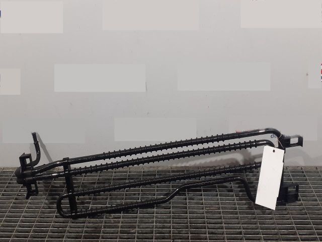 bontott MERCEDES-BENZ E-CLASS Olajhűtő