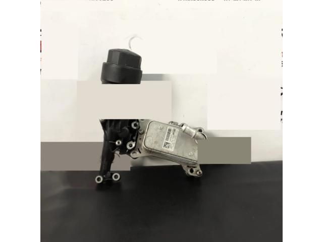 bontott MERCEDES-BENZ E-CLASS Olajhűtő