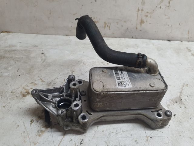 bontott MERCEDES-BENZ E-CLASS Olajhűtő