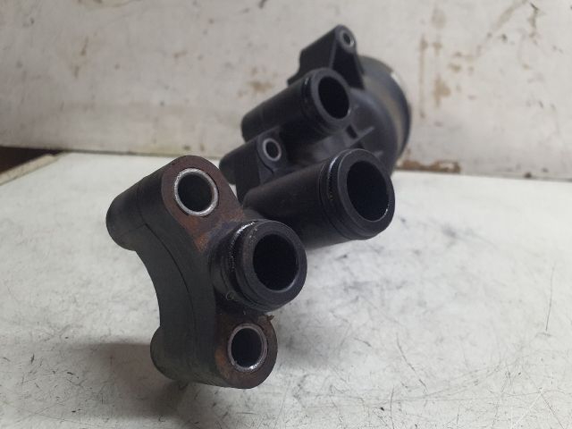 bontott MERCEDES-BENZ E-CLASS Olajszűrő Ház