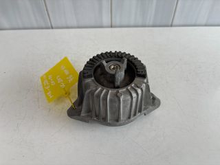 bontott MERCEDES-BENZ E-CLASS Motor Tartó Bak Bal