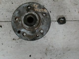 bontott MERCEDES-BENZ E-CLASS Bal első Kerékagy